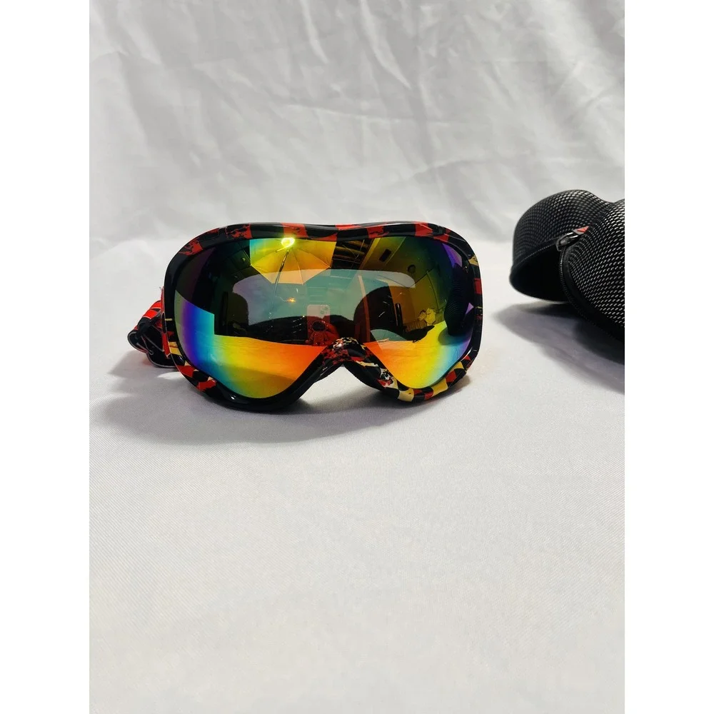 NEW NORTH WOLF Adult Red/ Black Ski/Snowmobile Winter Glasses‎ with Bag and Case